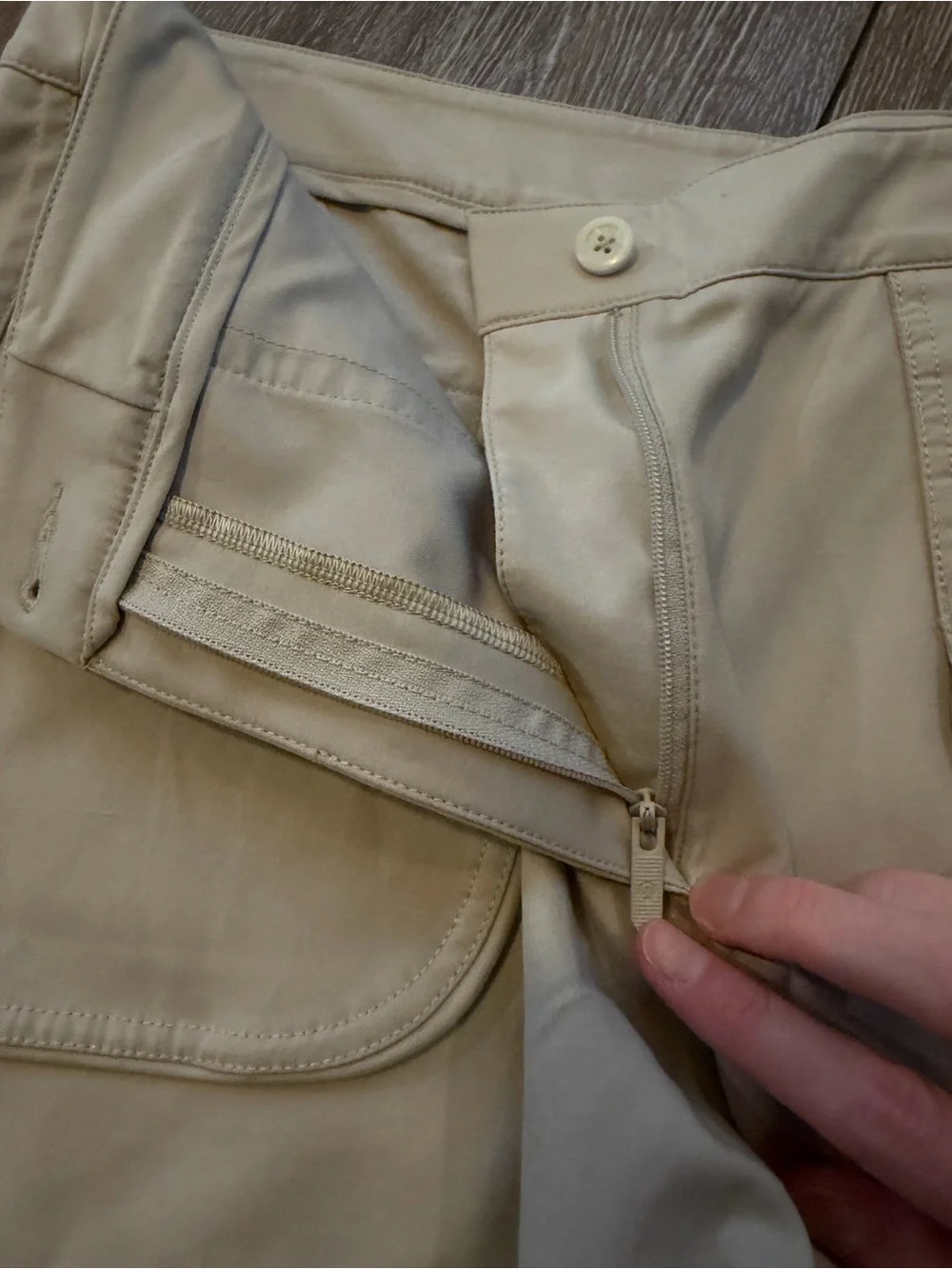Lululemon Athletica This Instant shorts NWOT